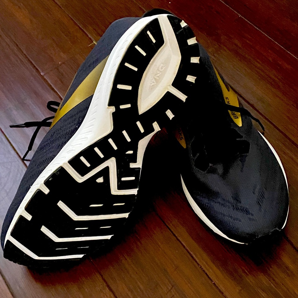 A runners dream or even a walker. Lightweight, low absorption for any terrain.
